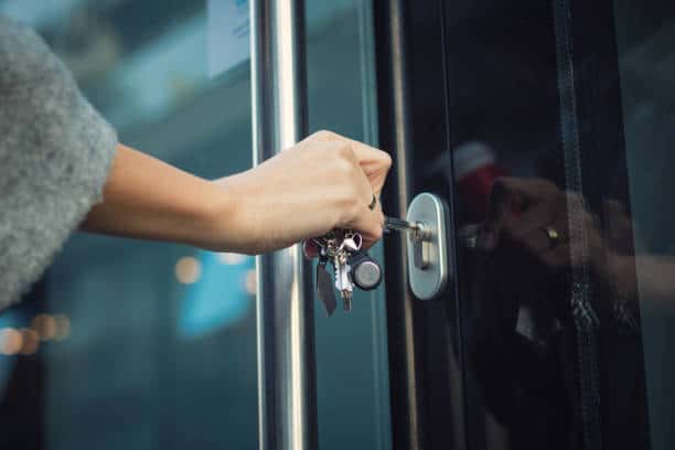 6 Ways to Open a Door Without a Key | Locksmith Dubai Tips